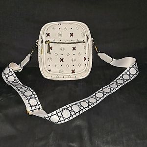 Cute mini shoulder/crossbody bag